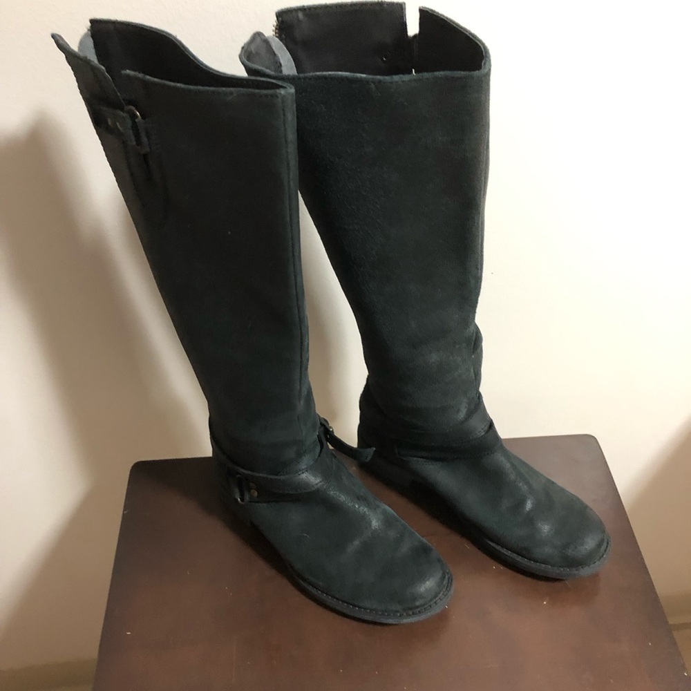 Riding boots